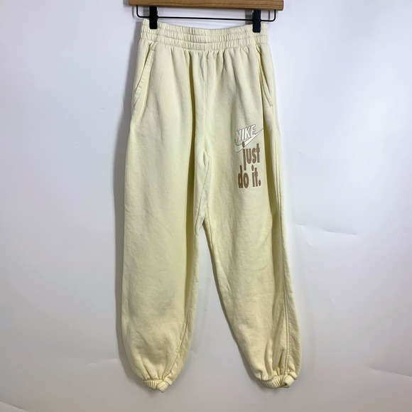 Nike Kids Just Do It Stretch Cotton Fleece Print Tapered Sweatpants Size M - Picture 1 of 12